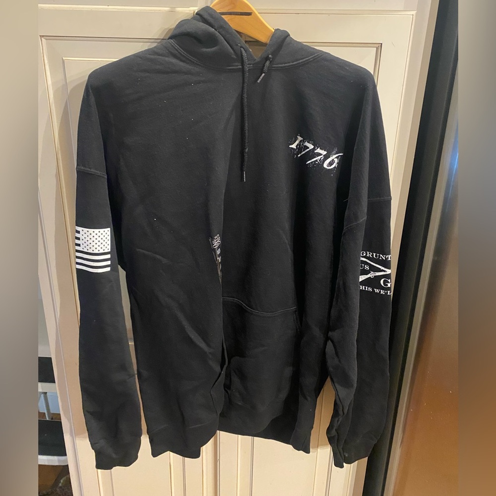 Grunt Style Black 1776 Men's Sweater NWOT